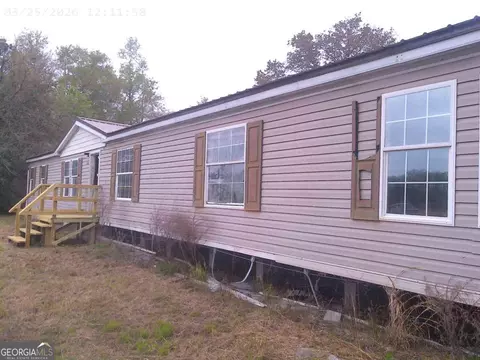 68 Pine Tar Ln N, Ludowici, GA 31316