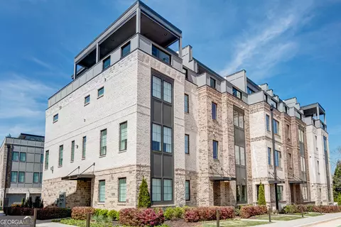 14 Newnan Views Cir, Newnan, GA 30263