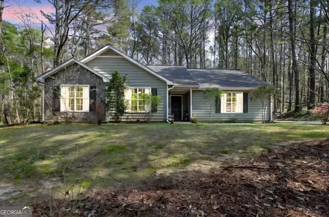 65 Posey Woods Dr, Newnan, GA 30265