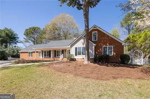 315 Lucinda Ct NW, Marietta, GA 30064