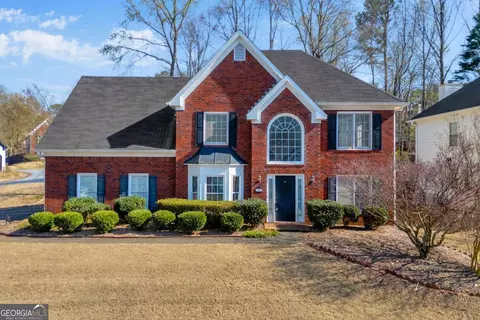 790 River Overlook Dr, Lawrenceville, GA 30043