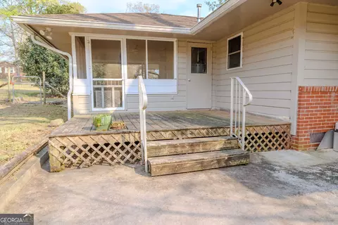 Exterior - 239 Hendry Ln, Washington, GA 30673 photo 4 of 11
