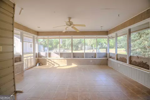 Exterior - 239 Hendry Ln, Washington, GA 30673 photo 3 of 11