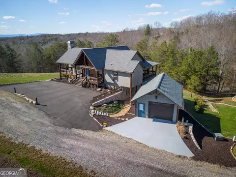 102 High Meadows Trl, Morganton, GA 30560