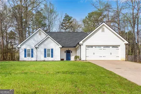 5820 Rolling Oaks Dr, Cumming, GA 30040