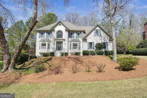 1815 Windsor Wood Dr, Roswell, GA 30075