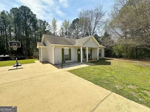 Exterior - 23 Nantucket Dr, Lagrange, GA 30241 photo 2 of 7