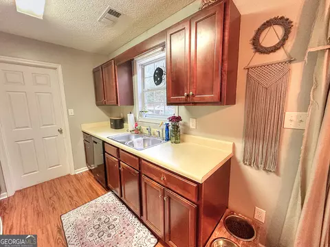 Kitchen - 23 Nantucket Dr, Lagrange, GA 30241 photo 1 of 2