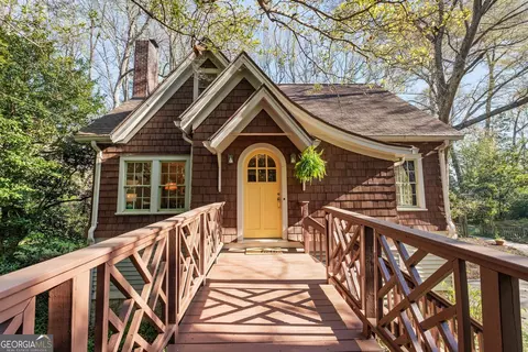 335 Winnona Dr, Decatur, GA 30030