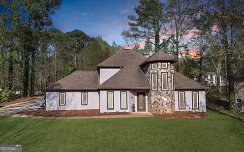 240 Northcrest Dr, Newnan, GA 30265