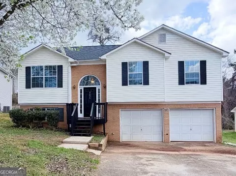 5695 Cedar Croft Ln, Lithonia, GA 30058