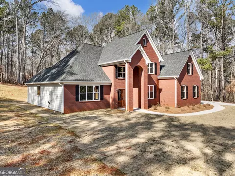 912 Westwood Ln, Winder, GA 30680