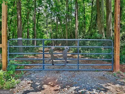 5911 Indian Trl, Thomaston, GA 30286