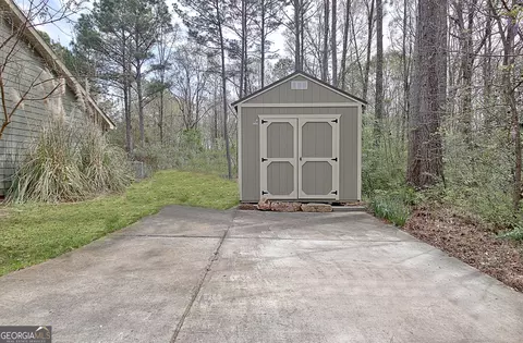 Exterior - 96 E Gordon Rd, Newnan, GA 30263 photo 4 of 12