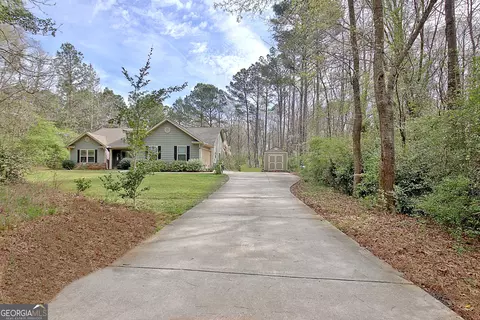 Exterior - 96 E Gordon Rd, Newnan, GA 30263 photo 2 of 12