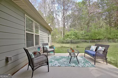 Exterior - 96 E Gordon Rd, Newnan, GA 30263 photo 8 of 12