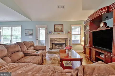 Living - 96 E Gordon Rd, Newnan, GA 30263 photo 1 of 1
