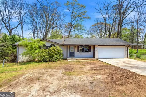 3420 Nina Ct, Douglasville, GA 30135
