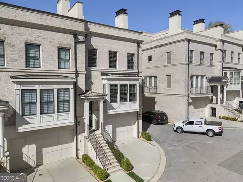 3715 Peachtree Rd NE #12, Atlanta, GA 30319