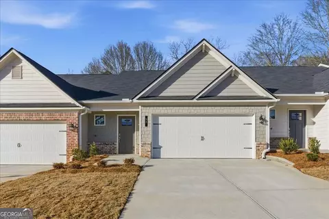 32 Silver Leaf Ln, Dawsonville, GA 30534