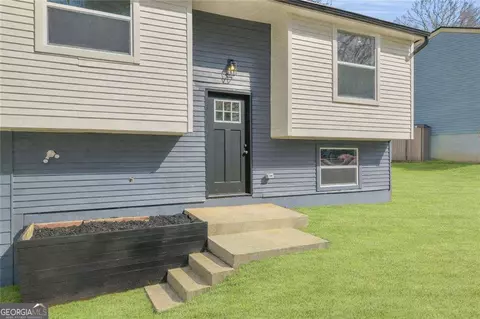 5333 Olde St, Stone Mountain, GA 30088