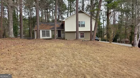 1915 Lisa Ln, Riverdale, GA 30296