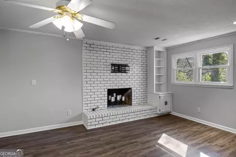 Living - 2 Anders Rd SW, Rome, GA 30165 photo 6 of 6