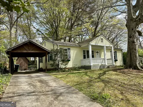 592 Scott Cir, Decatur, GA 30033