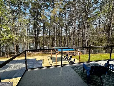 Exterior - 110 Thomas Dr, Lagrange, GA 30240 photo 9 of 11