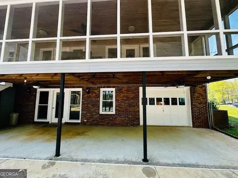 Exterior - 110 Thomas Dr, Lagrange, GA 30240 photo 5 of 11