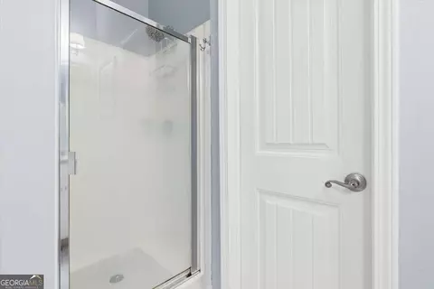 Bath - 409 Willow Ct, Rockmart, GA 30153 photo 1 of 2