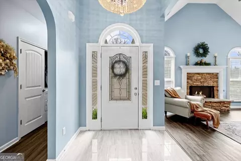 Entry Way - 409 Willow Ct, Rockmart, GA 30153 photo 2 of 5