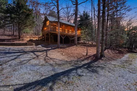 845 Chattahoochee Acres Dr, Cleveland, GA 30528