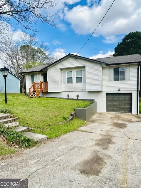 8908 Thomas Rd, Jonesboro, GA 30238