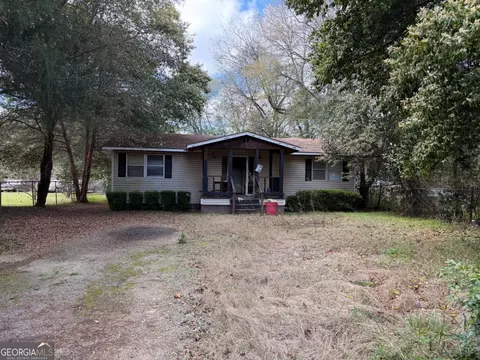 709 Plant St, Montezuma, GA 31063