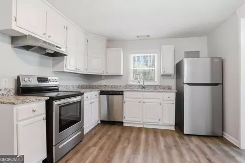 Kitchen - 714 Reed St, Monroe, GA 30655 photo 1 of 1
