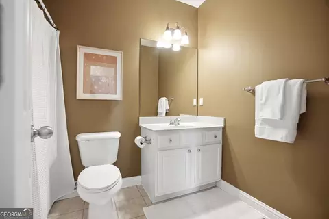 Bath - 511 Hickory Trl, Jasper, GA 30143 photo 5 of 7