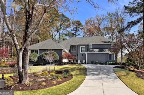 10045 Bankside Dr, Roswell, GA 30076