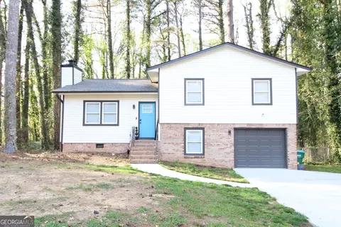 3367 Oak Dr, Snellville, GA 30078