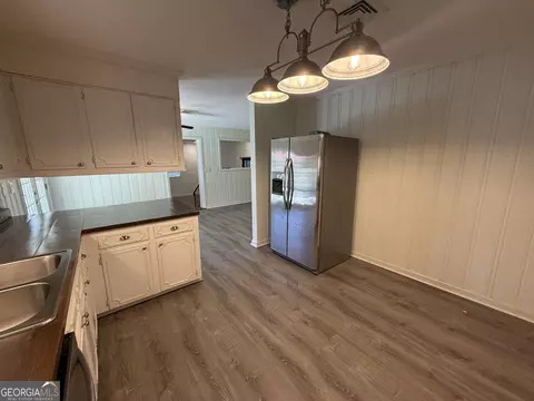 Kitchen - 108 Plum St, Dublin, GA 31021 photo 3 of 5