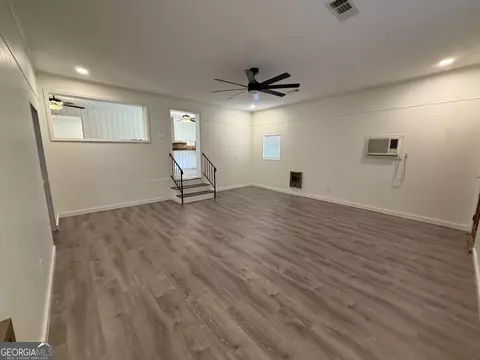 Living - 108 Plum St, Dublin, GA 31021 photo 9 of 9
