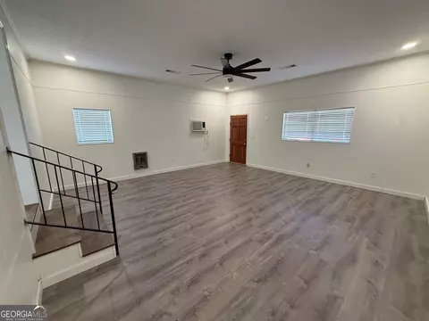 Living - 108 Plum St, Dublin, GA 31021 photo 8 of 9