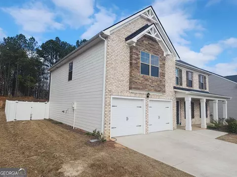 Exterior - 490 Caledon Way, Hampton, GA 30228 photo 2 of 6