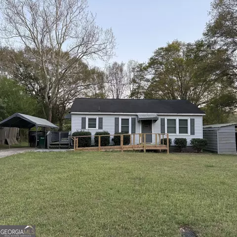 215 Murray Ave, Hartwell, GA 30643