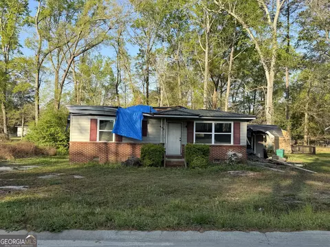 609 Dell Dr, Thomson, GA 30824