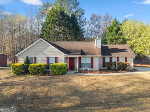 5090 Limerick Ln, Flowery Branch, GA 30542