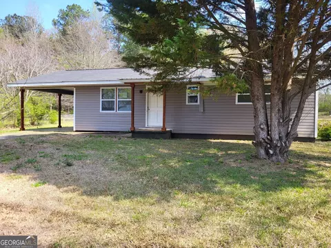 5202 32nd St SW, Lanett, AL 36863