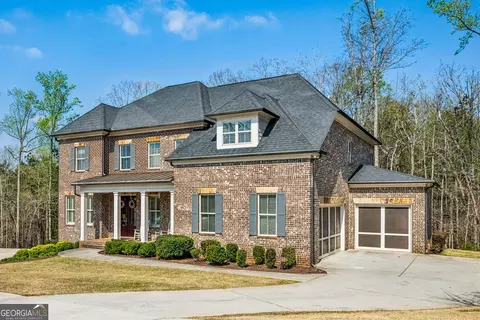 1284 Nash Springs Cir, Lilburn, GA 30047