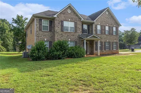 1200 Pendley Pt, Hampton, GA 30228