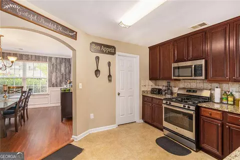 Entry Way - 1200 Pendley Pt, Hampton, GA 30228 photo 2 of 2
